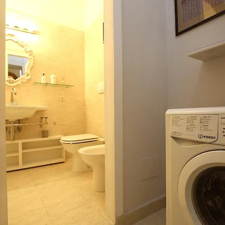 Apartment Manara House