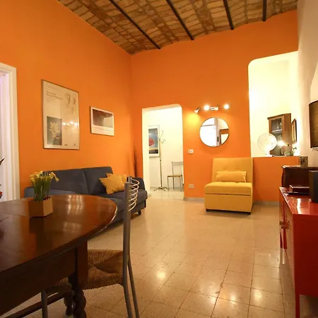 Apartment Manara House *